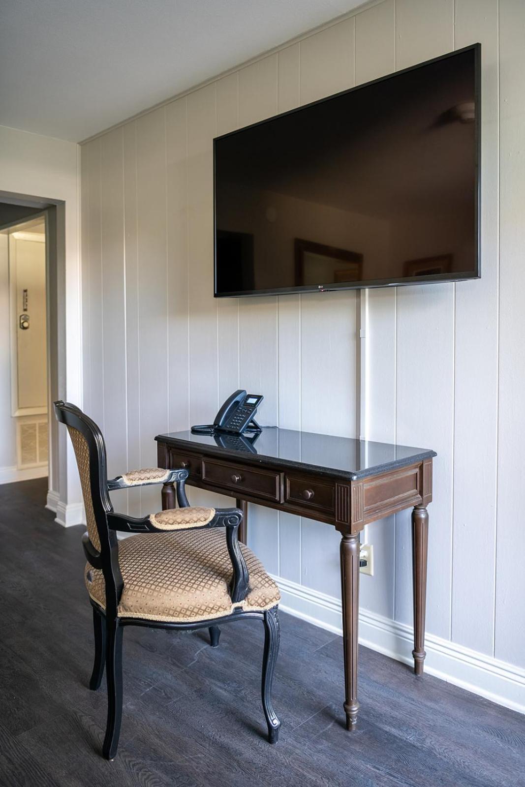 French Quarter Suites Hotel Новый Орлеан Экстерьер фото